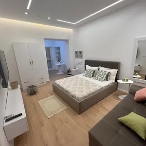Appartamento 2, Vlorë